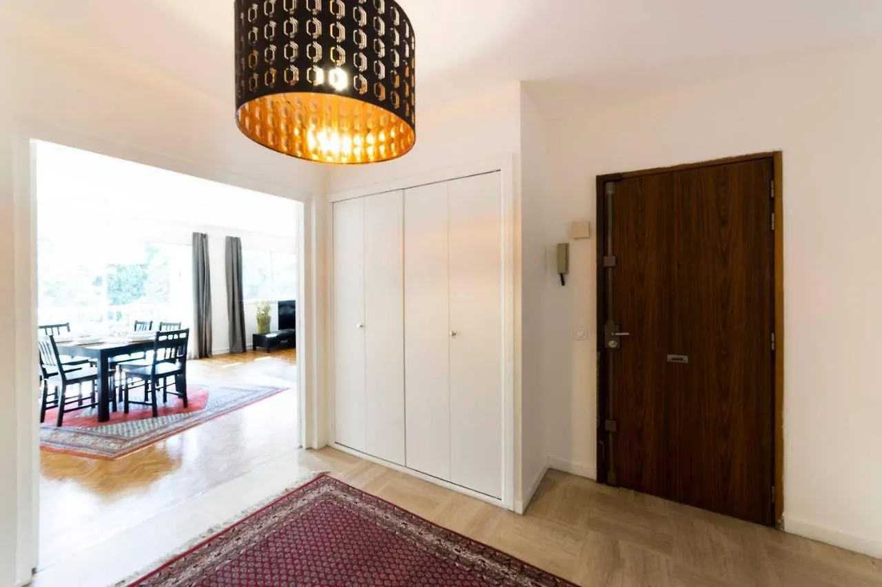Apartment Le Parc Des Freres Lumiere Hotel Lyon