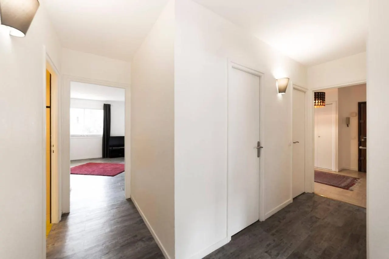Le Parc Des Freres Lumiere Hotel Lyon Apartment
