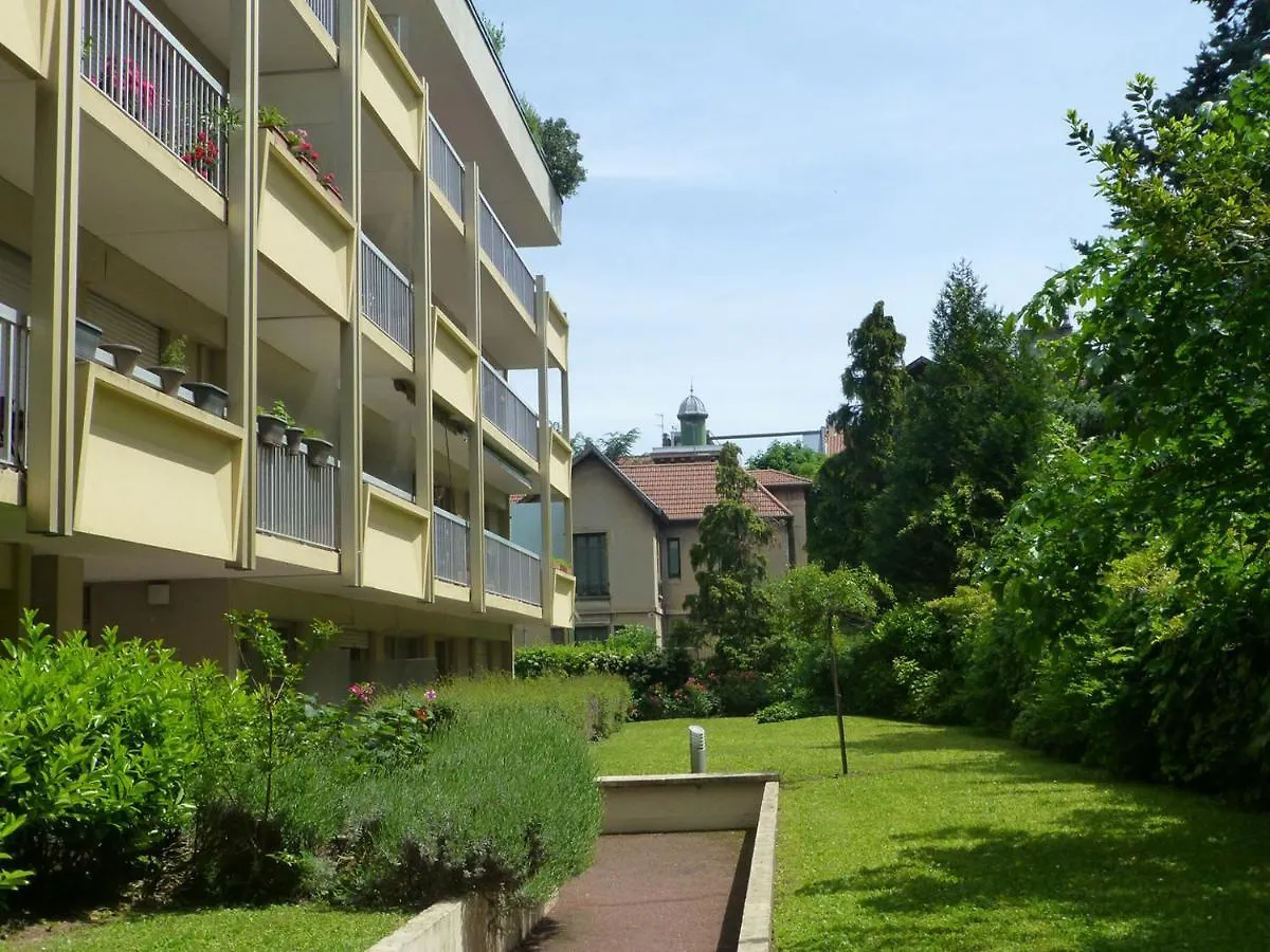 Daire Le Parc Des Freres Lumiere Otel Lyon Fransa